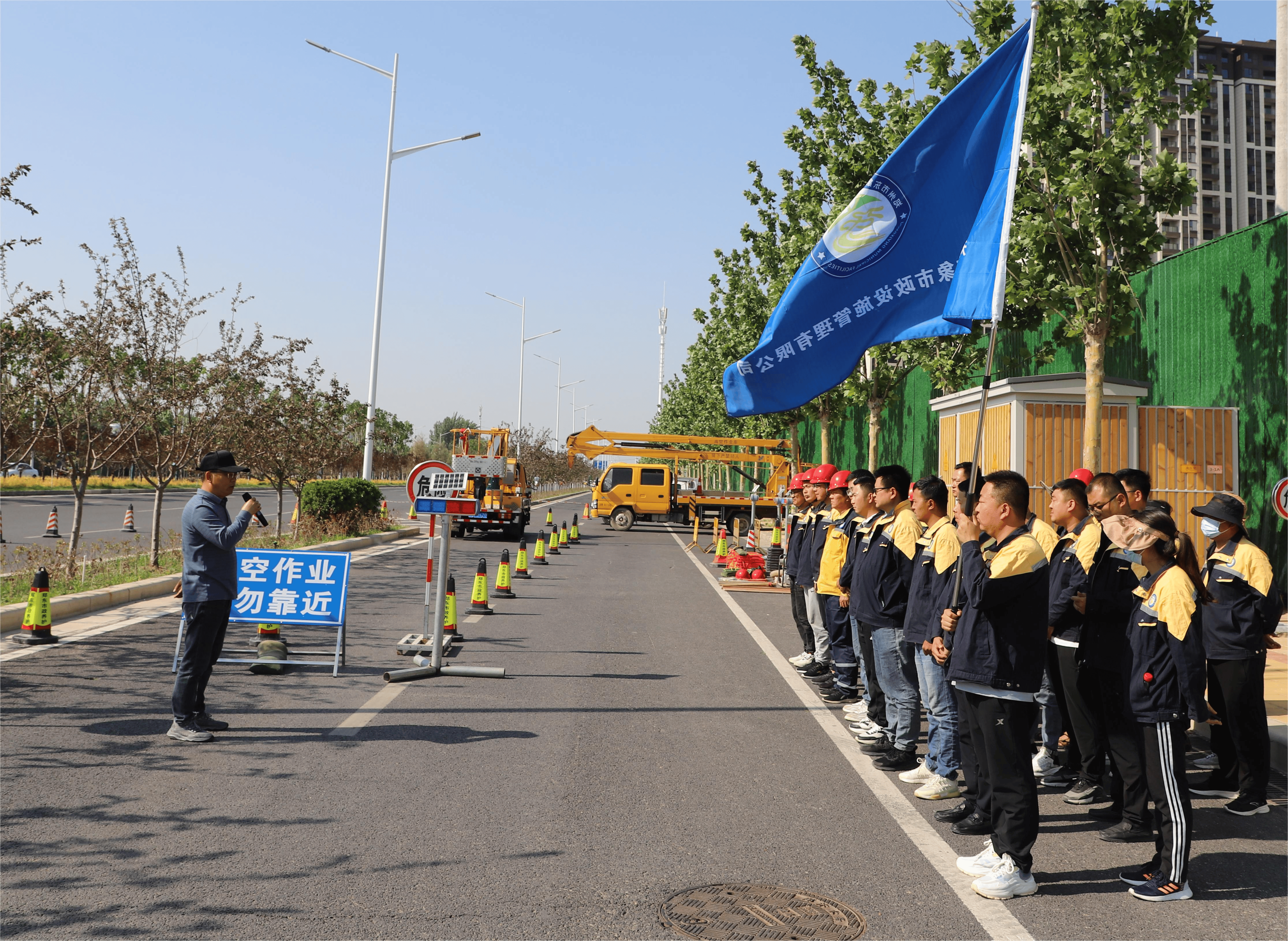 半岛彩票：筑牢安全防线 守护汛期照明设施安全(图1)