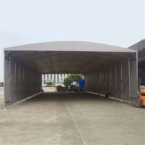 湘粤厂区伸缩与移动雨棚 灵活仓储解决方案与钢结构加工款式详解